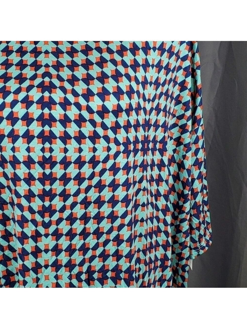NWT Lularoe Irma, black/red/green geometric pattern, size L - Picture 3 of 6